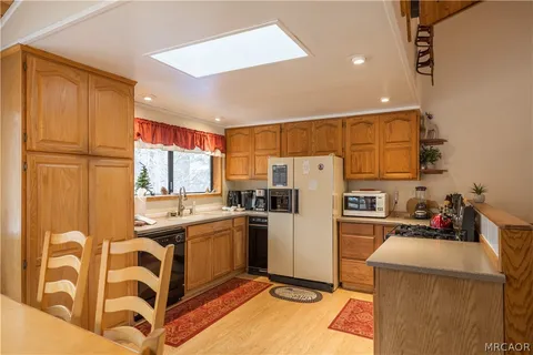 $699,000 | 42324 Paramount Road, Big Bear Lake, CA 92315