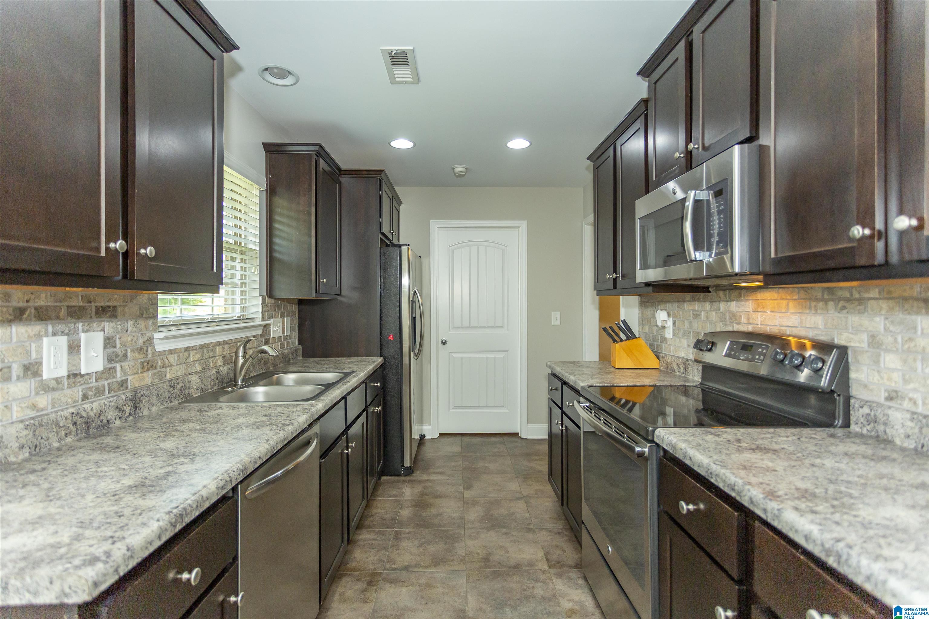220 Makena Way Alabaster, AL 35007 - Photo 23 of 44
