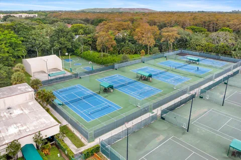 a view of a tennis court