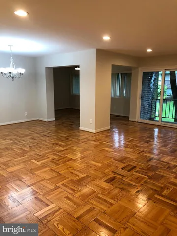 $2,100 | 14 Stonehenge Circle, Unit 6, Baltimore, MD 21208