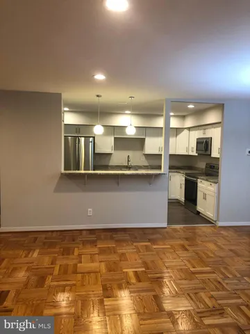 $2,100 | 14 Stonehenge Circle, Unit 6, Baltimore, MD 21208