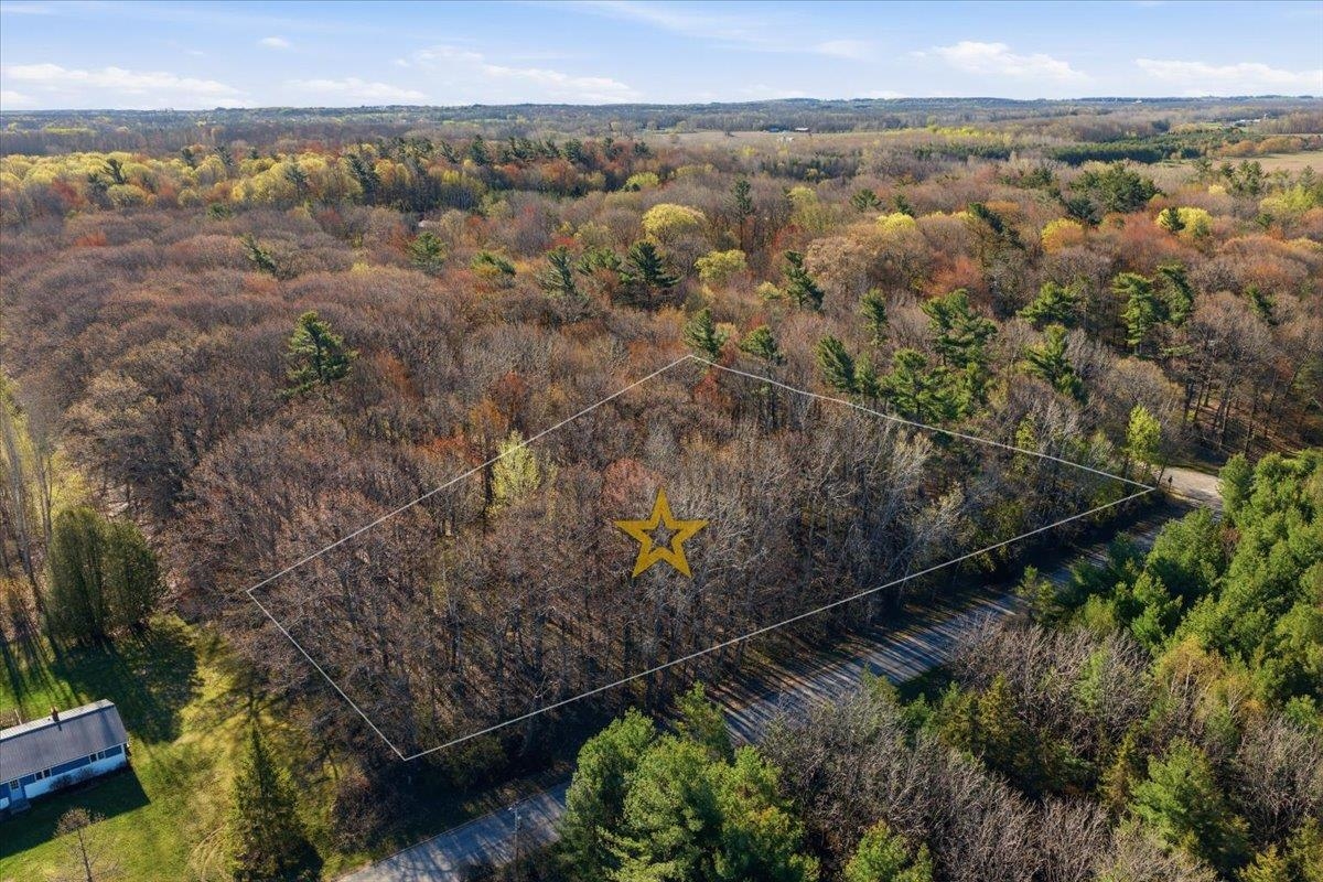 Circle Road, Unit 1 Luxemburg, WI 54217 - Photo 5 of 10