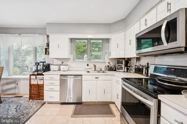 a view of a living room