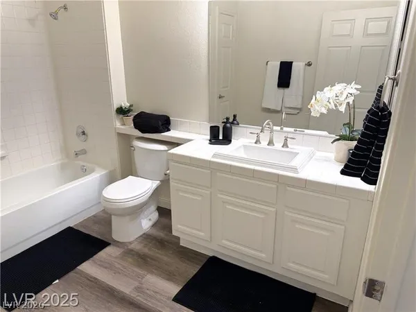 $1,550 | 5250 South Rainbow Boulevard, Unit 2029, Las Vegas, NV 89118