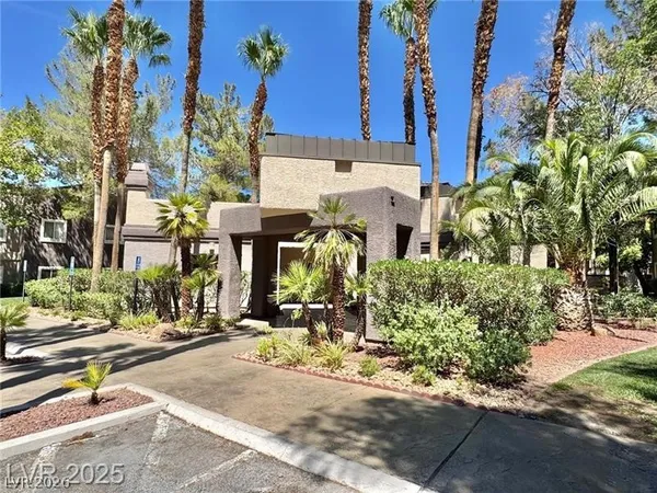 $1,550 | 5250 South Rainbow Boulevard, Unit 2029, Las Vegas, NV 89118