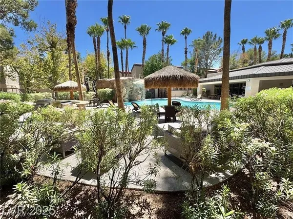 $1,550 | 5250 South Rainbow Boulevard, Unit 2029, Las Vegas, NV 89118