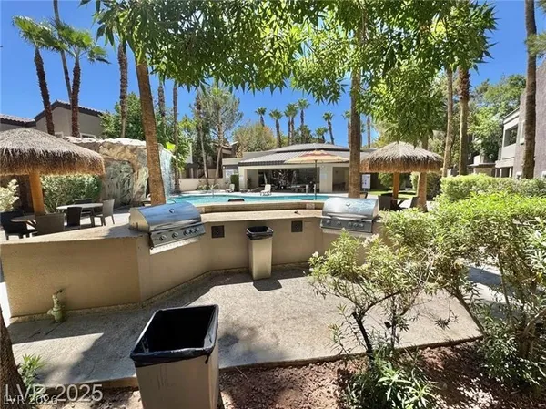 $1,550 | 5250 South Rainbow Boulevard, Unit 2029, Las Vegas, NV 89118