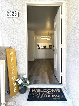 $1,550 | 5250 South Rainbow Boulevard, Unit 2029, Las Vegas, NV 89118