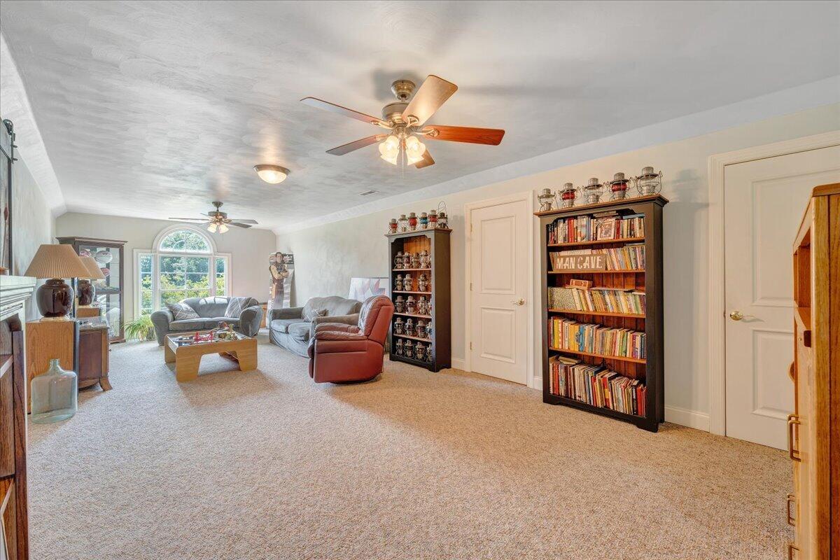 544 Pico Road Buchanan, VA 24066 - Photo 84 of 164 077-MIB05744