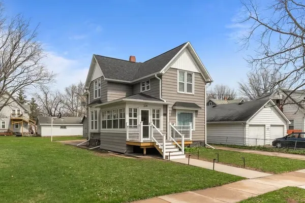 $329,900 | 324 East Commercial Street, Appleton, WI 54911