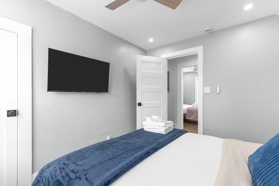 324 East Commercial Street Appleton, WI 54911 - Photo 15 of 18