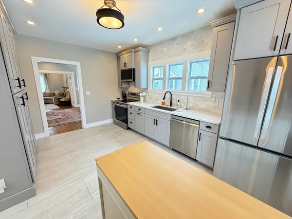 $329,900 | 324 East Commercial Street, Appleton, WI 54911