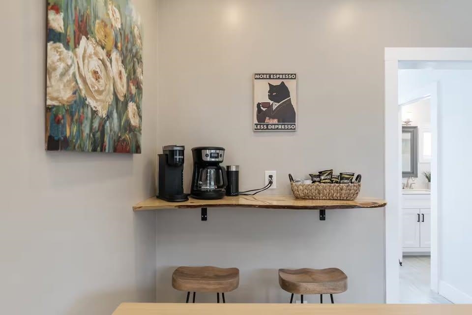 324 East Commercial Street Appleton, WI 54911 - Photo 8 of 18