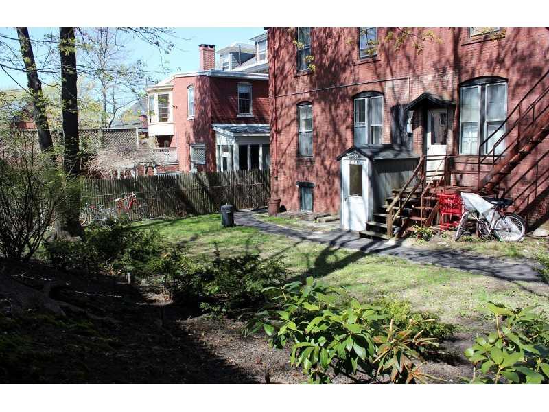 240 State Street, Unit 4 Portland, ME 04101 - Photo 19 of 26 Exterior Front.