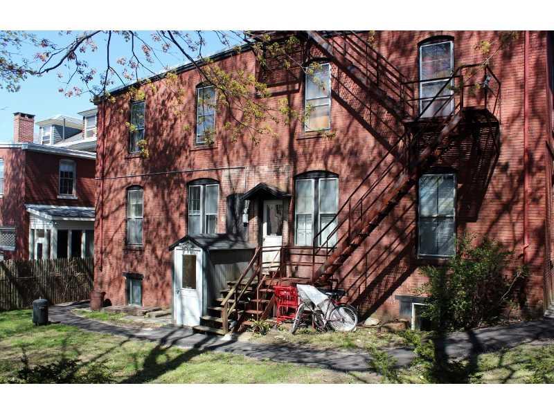 240 State Street, Unit 4 Portland, ME 04101 - Photo 20 of 26 Exterior Front.