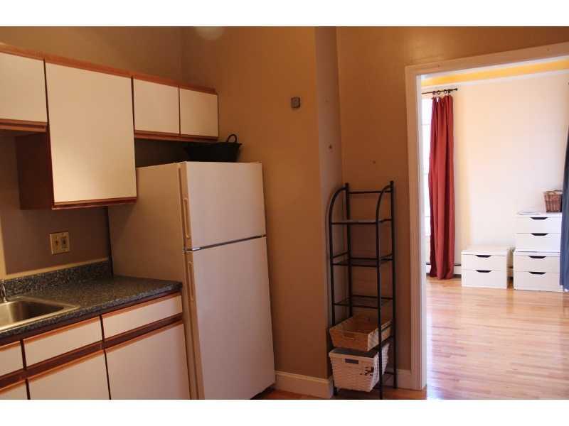 240 State Street, Unit 4 Portland, ME 04101 - Photo 5 of 26 Exterior Front.