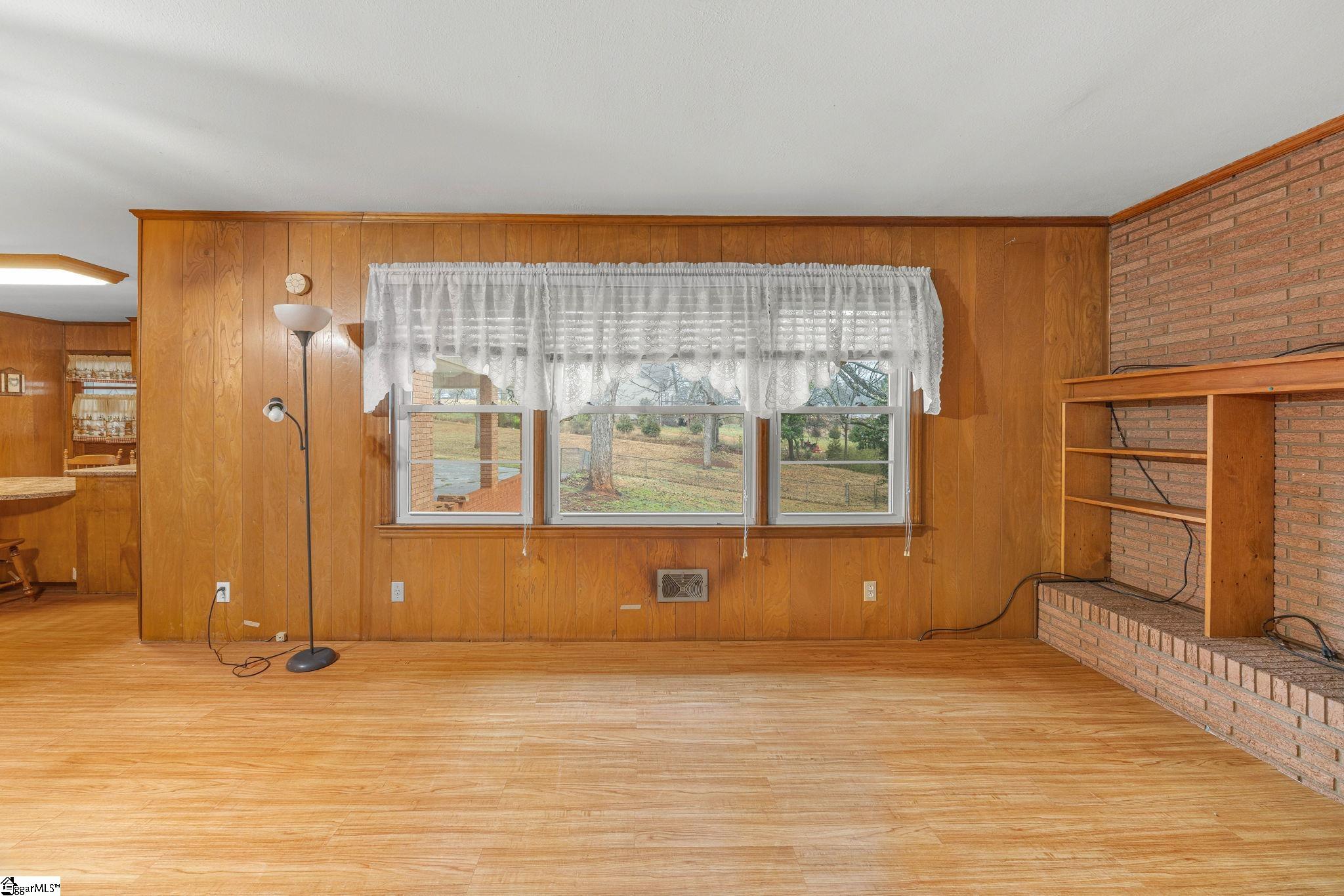 1592 Highway 357 Lyman, SC 29365 - Photo 35 of 37