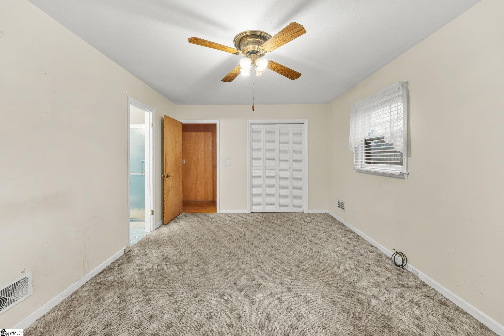 1592 Highway 357 Lyman, SC 29365 - Photo 6 of 37