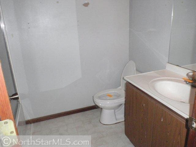 4728 Hayward Road North Oakdale, MN 55128 - Photo 7 of 10