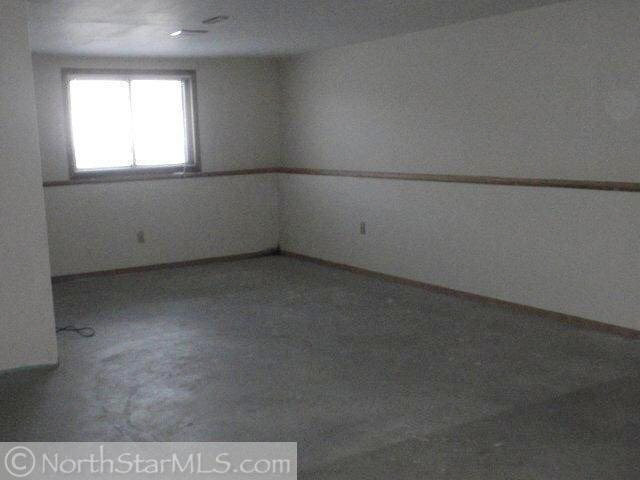 4728 Hayward Road North Oakdale, MN 55128 - Photo 8 of 10