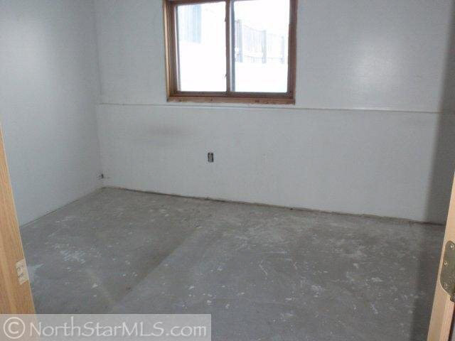 4728 Hayward Road North Oakdale, MN 55128 - Photo 10 of 10