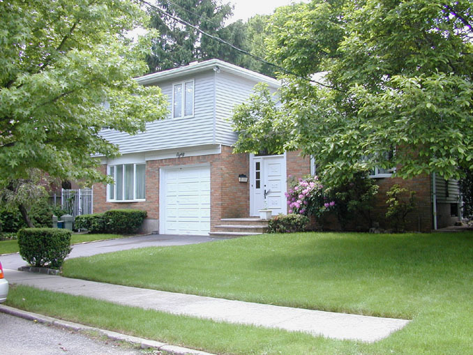 80 Beverly Road Staten Island, NY 10305 - Photo 1 of 1 Primary Photo