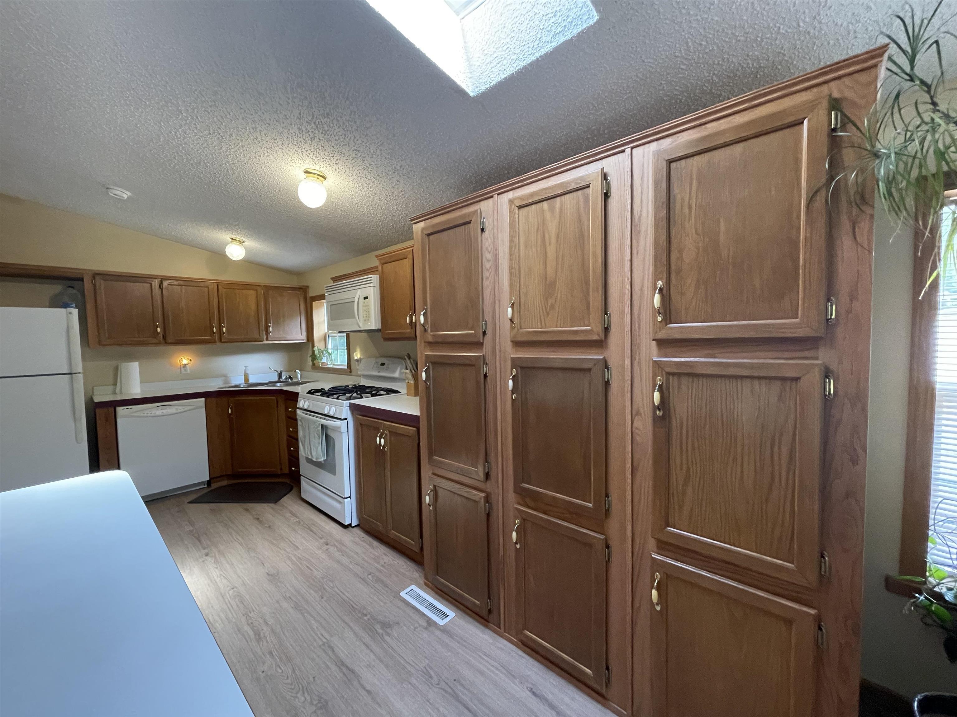 7288 Ashard Road Lake, MI 48632 - Photo 18 of 58