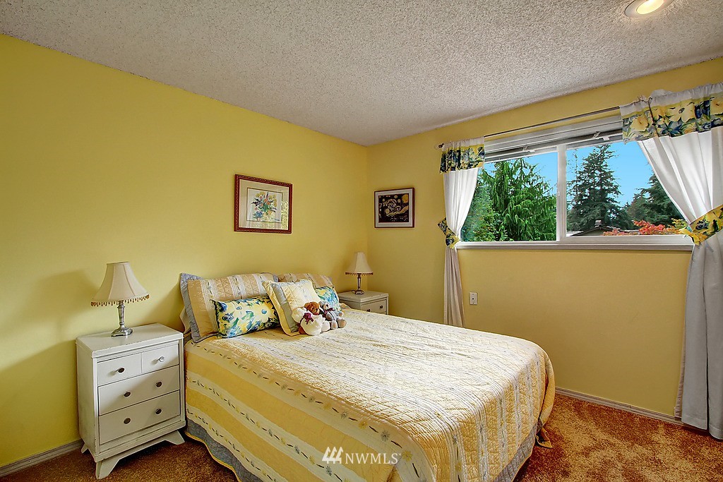 14624 157th Place Southeast Renton, WA 98059 - Photo 11 of 20