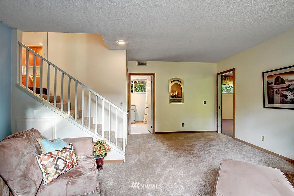 14624 157th Place Southeast Renton, WA 98059 - Photo 14 of 20