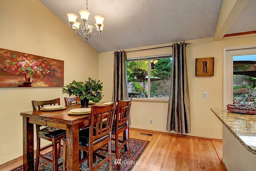 14624 157th Place Southeast Renton, WA 98059 - Photo 4 of 20