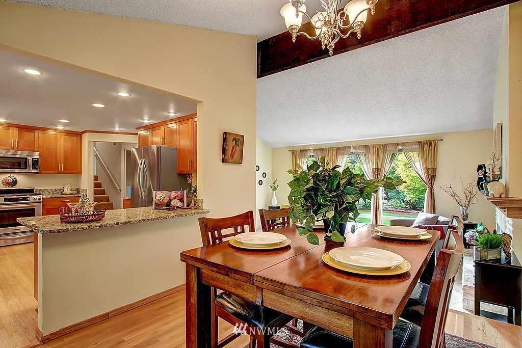 14624 157th Place Southeast Renton, WA 98059 - Photo 5 of 20
