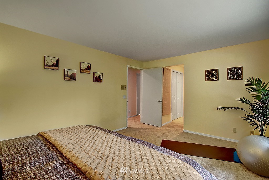 14624 157th Place Southeast Renton, WA 98059 - Photo 9 of 20