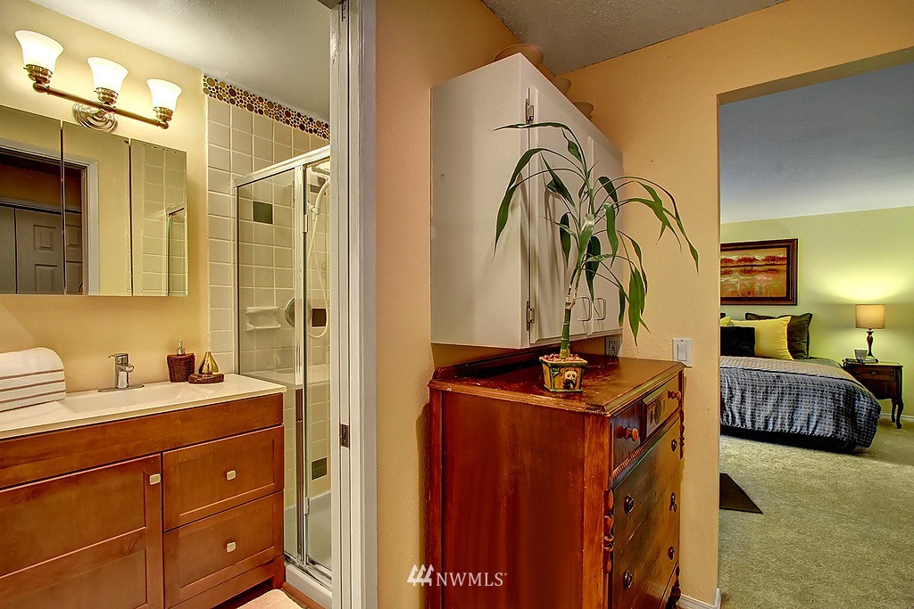14624 157th Place Southeast Renton, WA 98059 - Photo 10 of 20