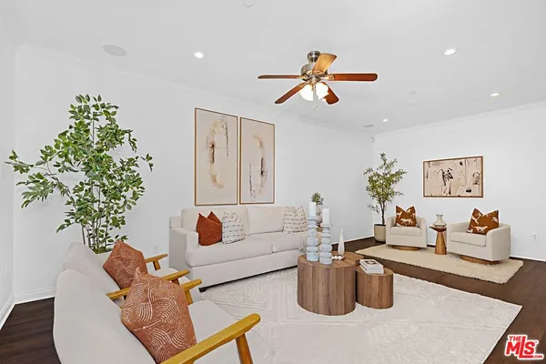 $1,100,000 | 5625 Crescent Park West, Unit 108, Playa Vista, CA 90094