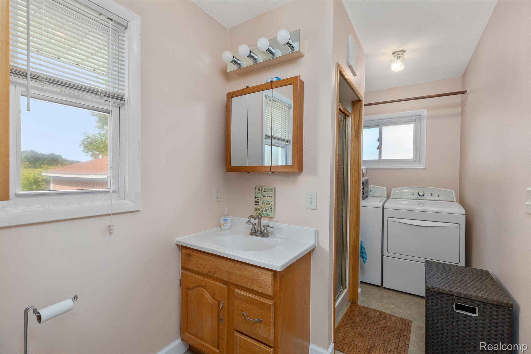 14361 Taylor Road Millington, MI 48746 - Photo 11 of 49 Full Bath and 1st floor