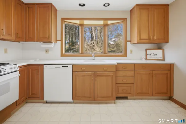 $374,900 | 104 Carman Road, Manchester, CT 06042