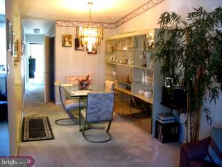 414 Densmore Road Philadelphia, PA 19116 - Photo 4 of 6 Gallery Image 4