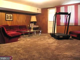 414 Densmore Road Philadelphia, PA 19116 - Photo 6 of 6 Gallery Image 6