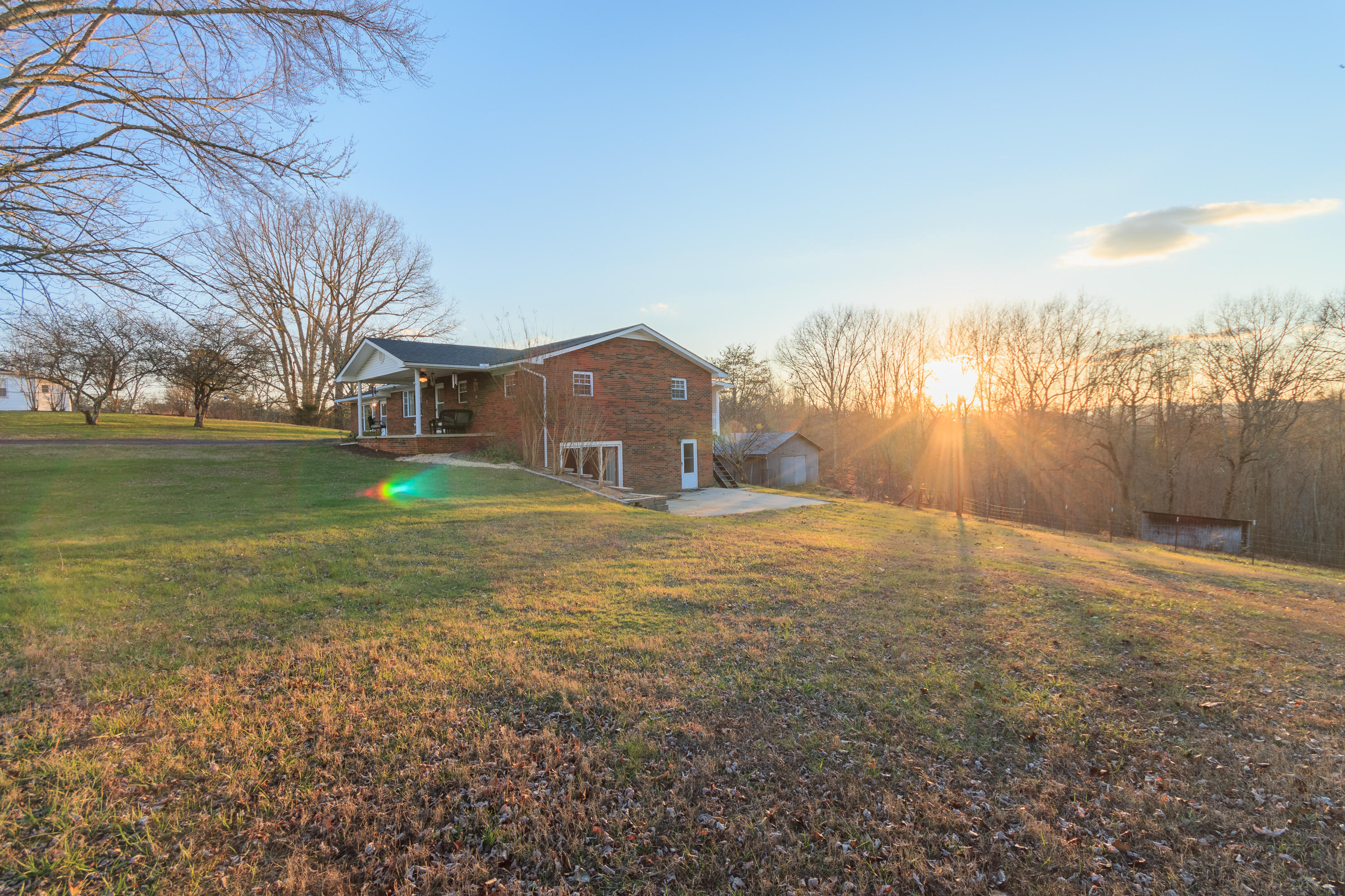 697 Coolidge Road La Follette, TN 37766 - Photo 2 of 20 697CoolidgeRd-233-HDR (1)