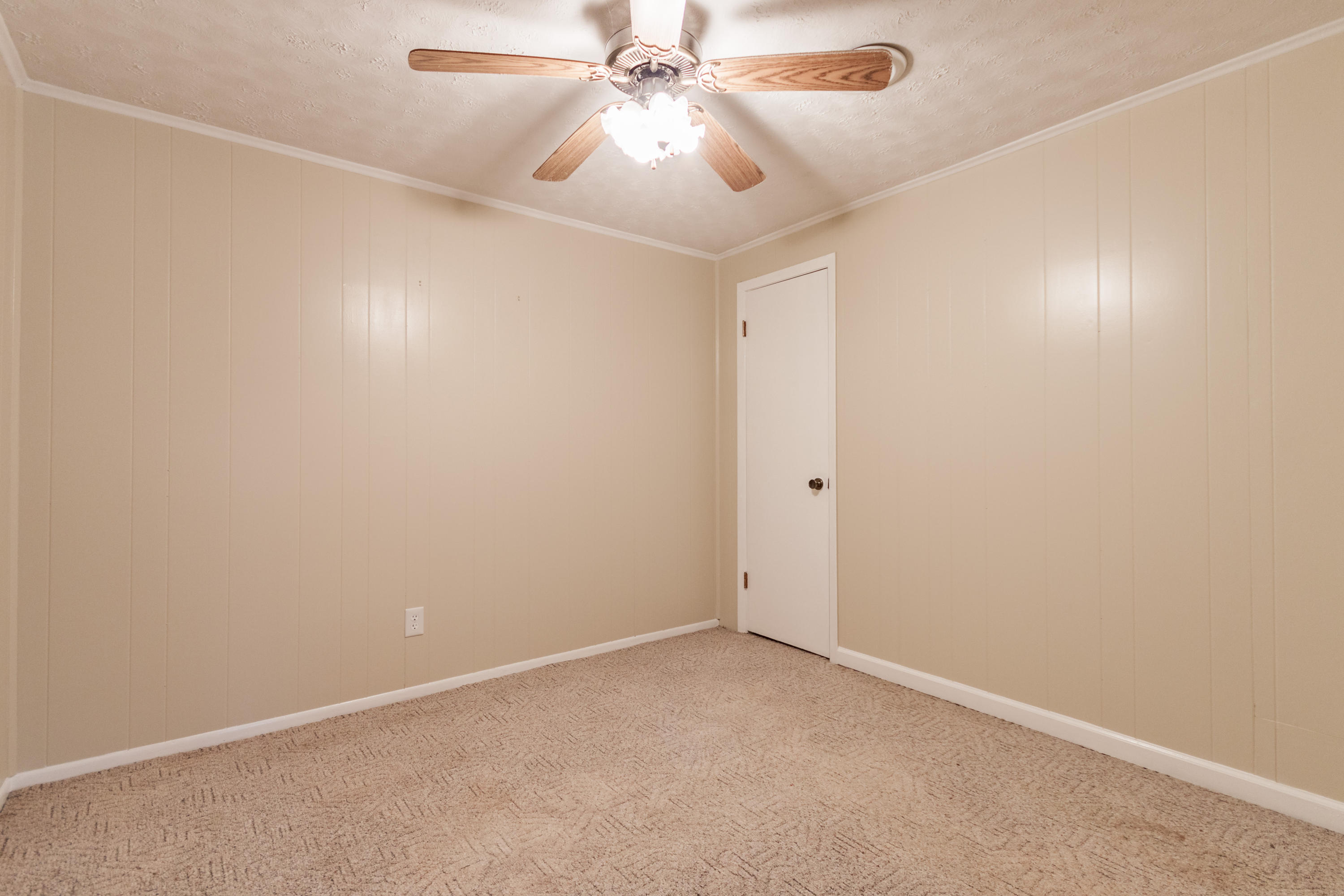 697 Coolidge Road La Follette, TN 37766 - Photo 16 of 20 697CoolidgeRd-175-HDR