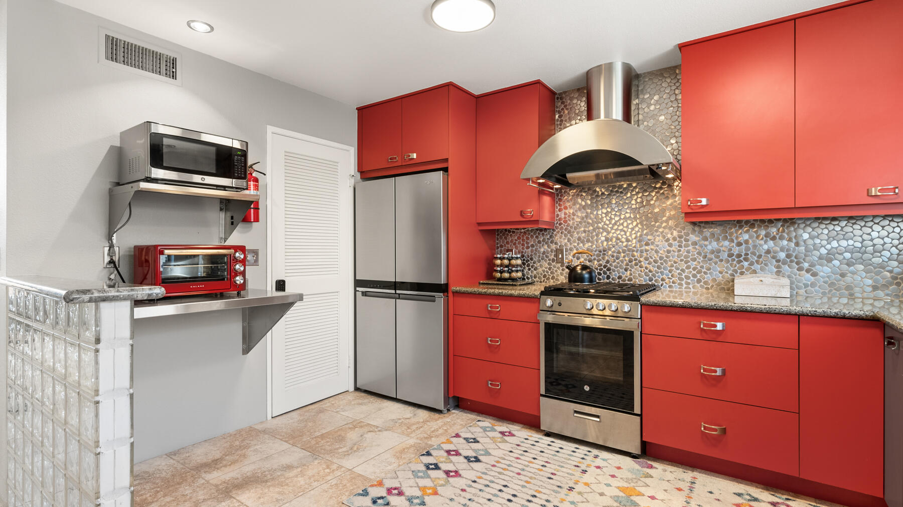 100 East Stevens Road, Unit 502 Palm Springs, CA 92262 - Photo 12 of 49 .