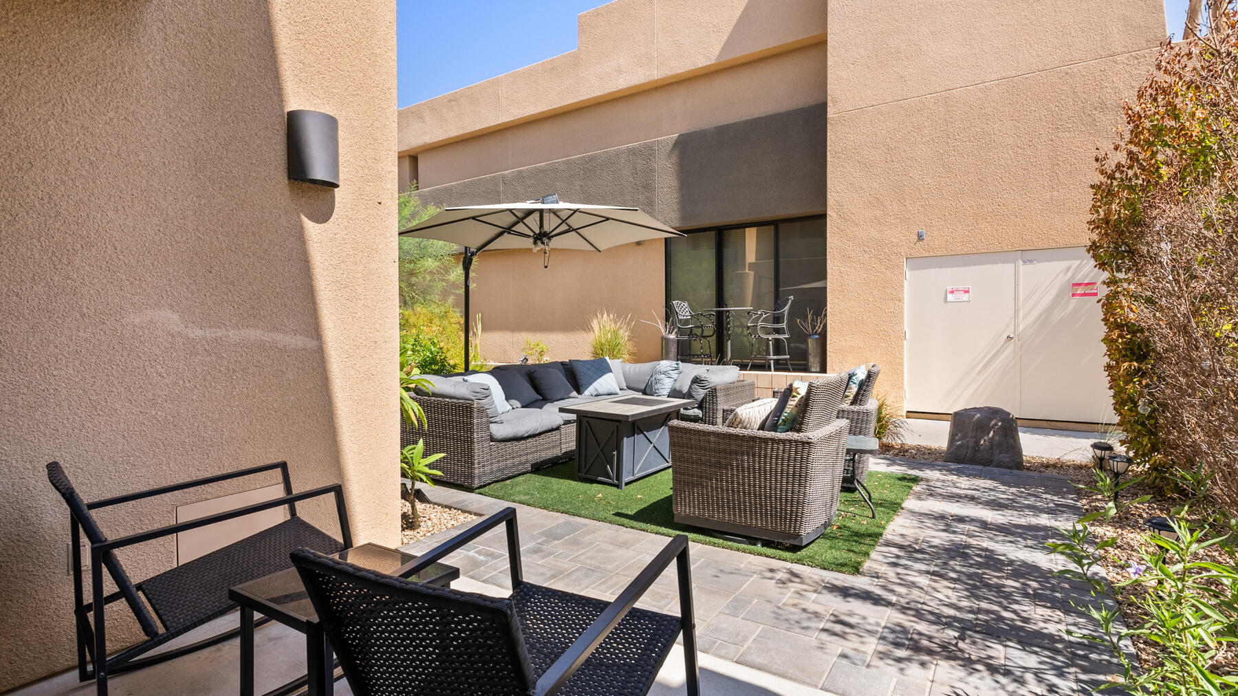 100 East Stevens Road, Unit 502 Palm Springs, CA 92262 - Photo 31 of 49 .