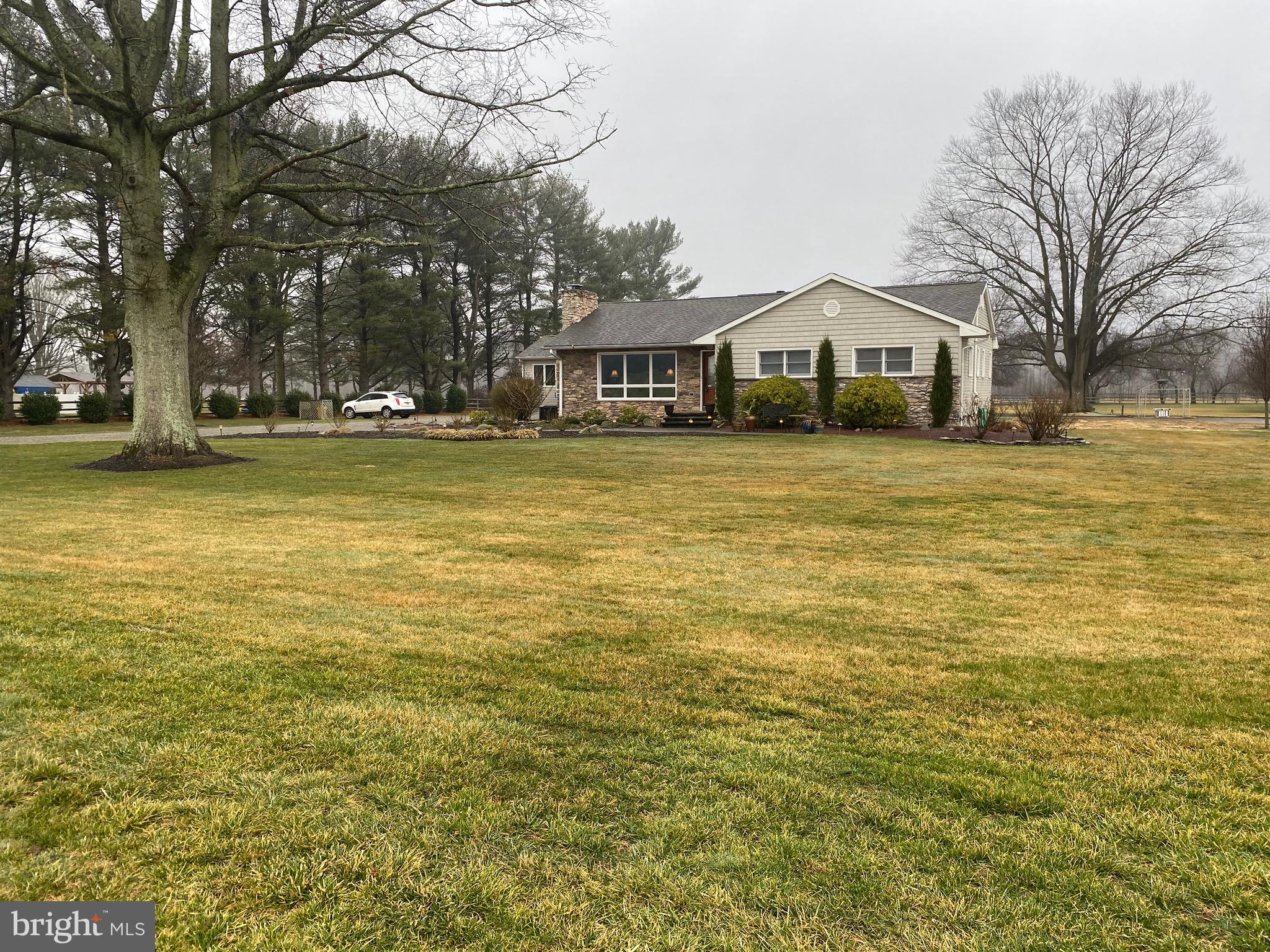 37 Ellisdale Road Allentown, NJ 08501 - Photo 1 of 11 Gallery Image 1