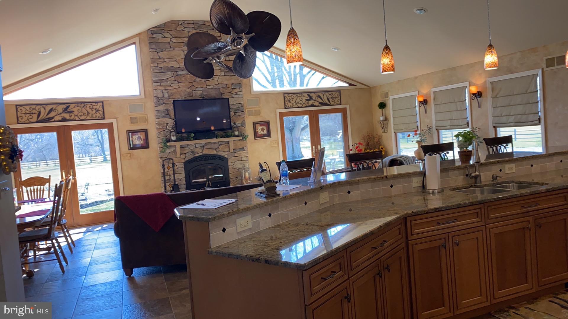 37 Ellisdale Road Allentown, NJ 08501 - Photo 5 of 11 Gallery Image 5