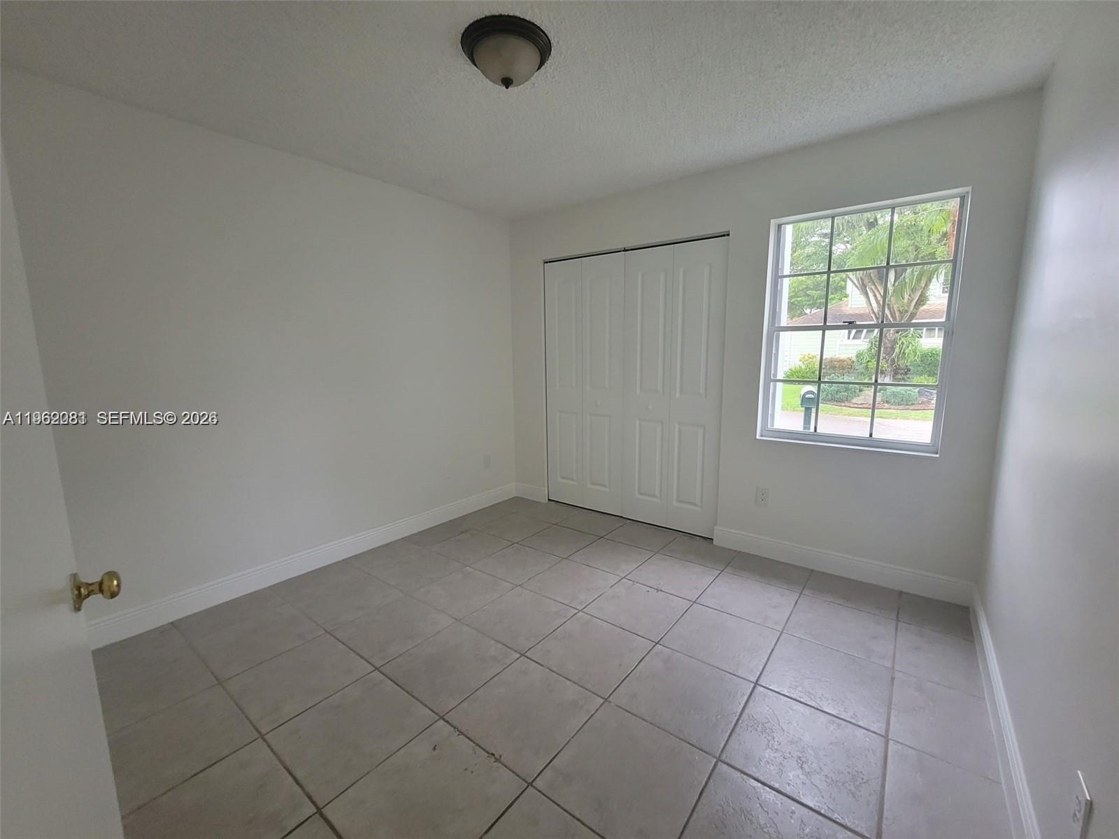 10304 Southwest 139th Place Miami, FL 33186 - Photo 15 of 28