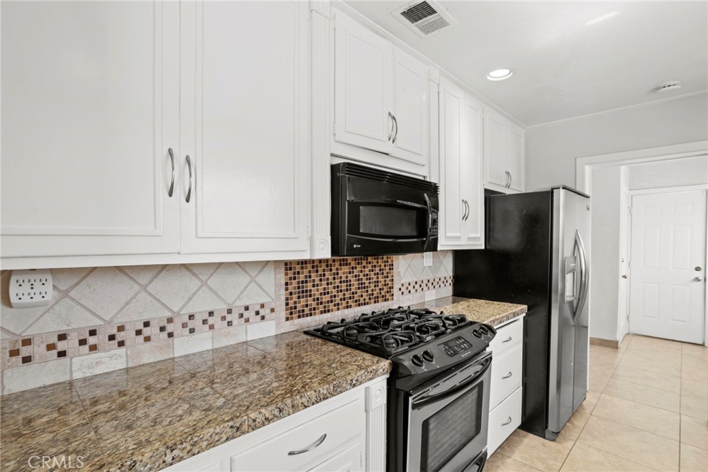 32512 Wildomar Road Lake Elsinore, CA 92530 - Photo 6 of 20