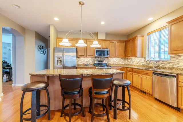 $675,000 | 125 North Spruce Avenue, Wood Dale, IL 60191