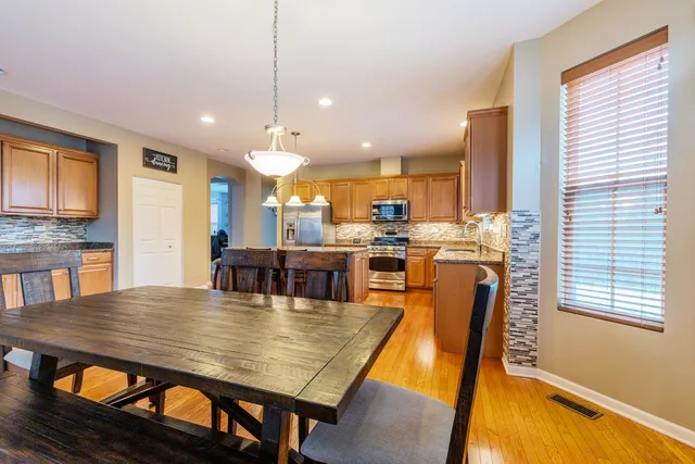 $675,000 | 125 North Spruce Avenue, Wood Dale, IL 60191