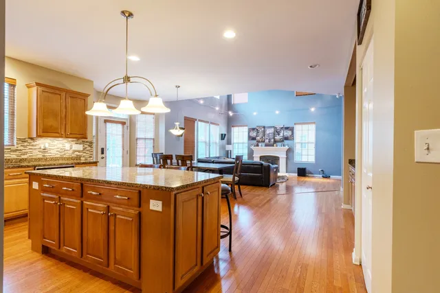 $675,000 | 125 North Spruce Avenue, Wood Dale, IL 60191