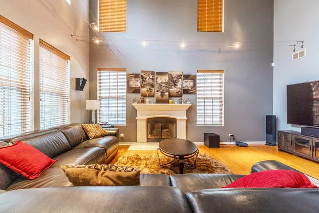 $675,000 | 125 North Spruce Avenue, Wood Dale, IL 60191